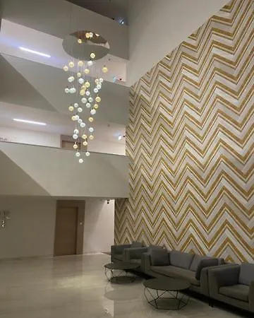 Roland Apartman Corvin2